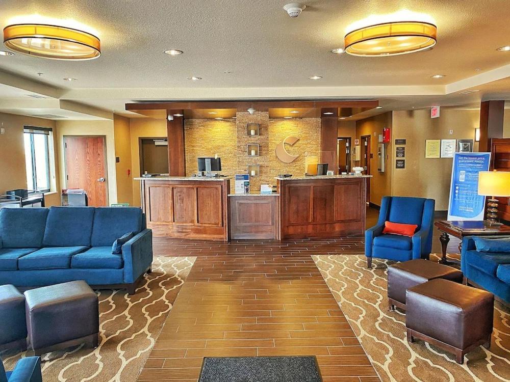 Comfort Inn & Suites Cheyenne Exterior photo