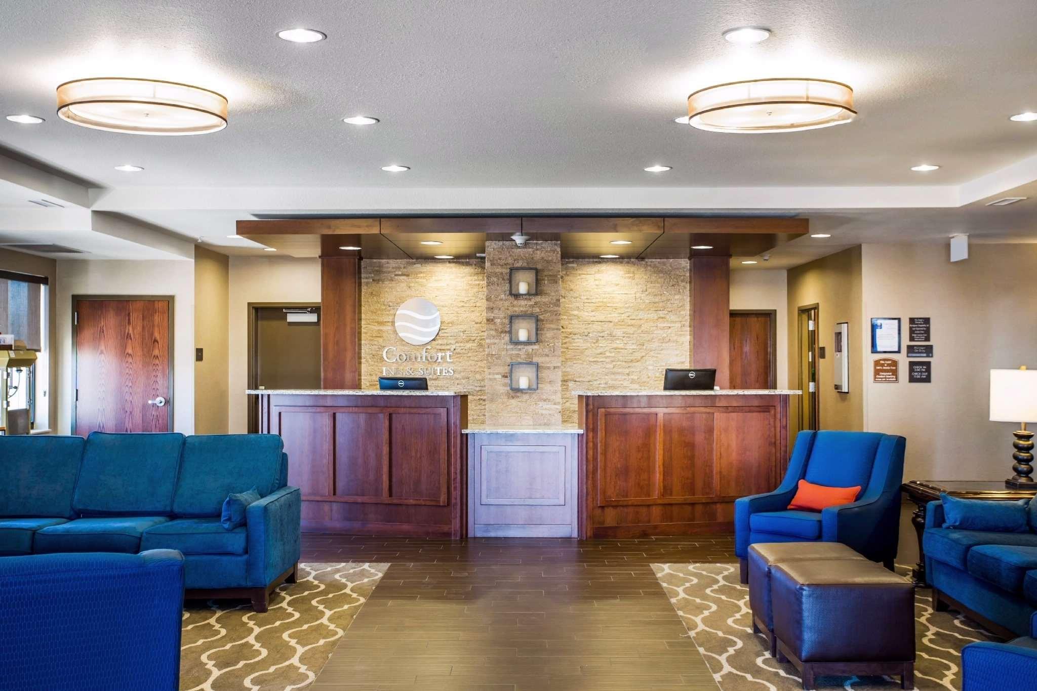 Comfort Inn & Suites Cheyenne Exterior photo